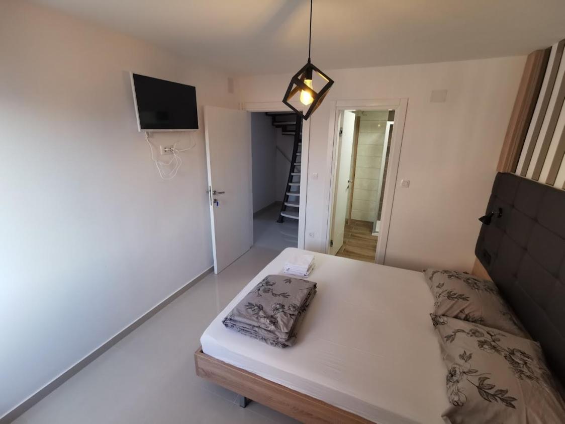 Elizabeta Deluxe Rooms Biograd Na Moru Eksteriør bilde