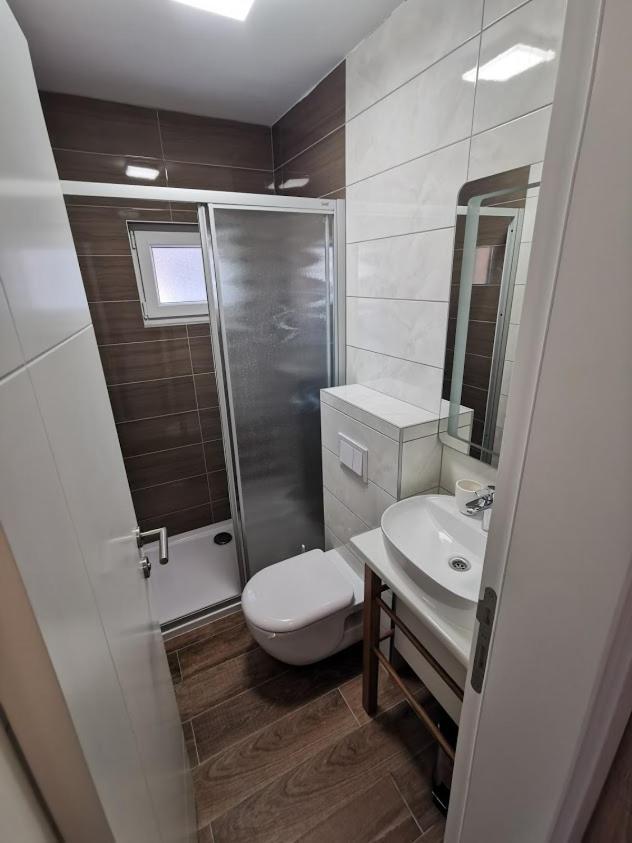 Elizabeta Deluxe Rooms Biograd Na Moru Eksteriør bilde