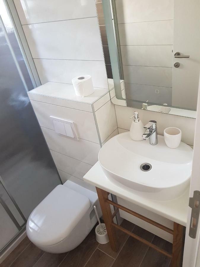 Elizabeta Deluxe Rooms Biograd Na Moru Eksteriør bilde