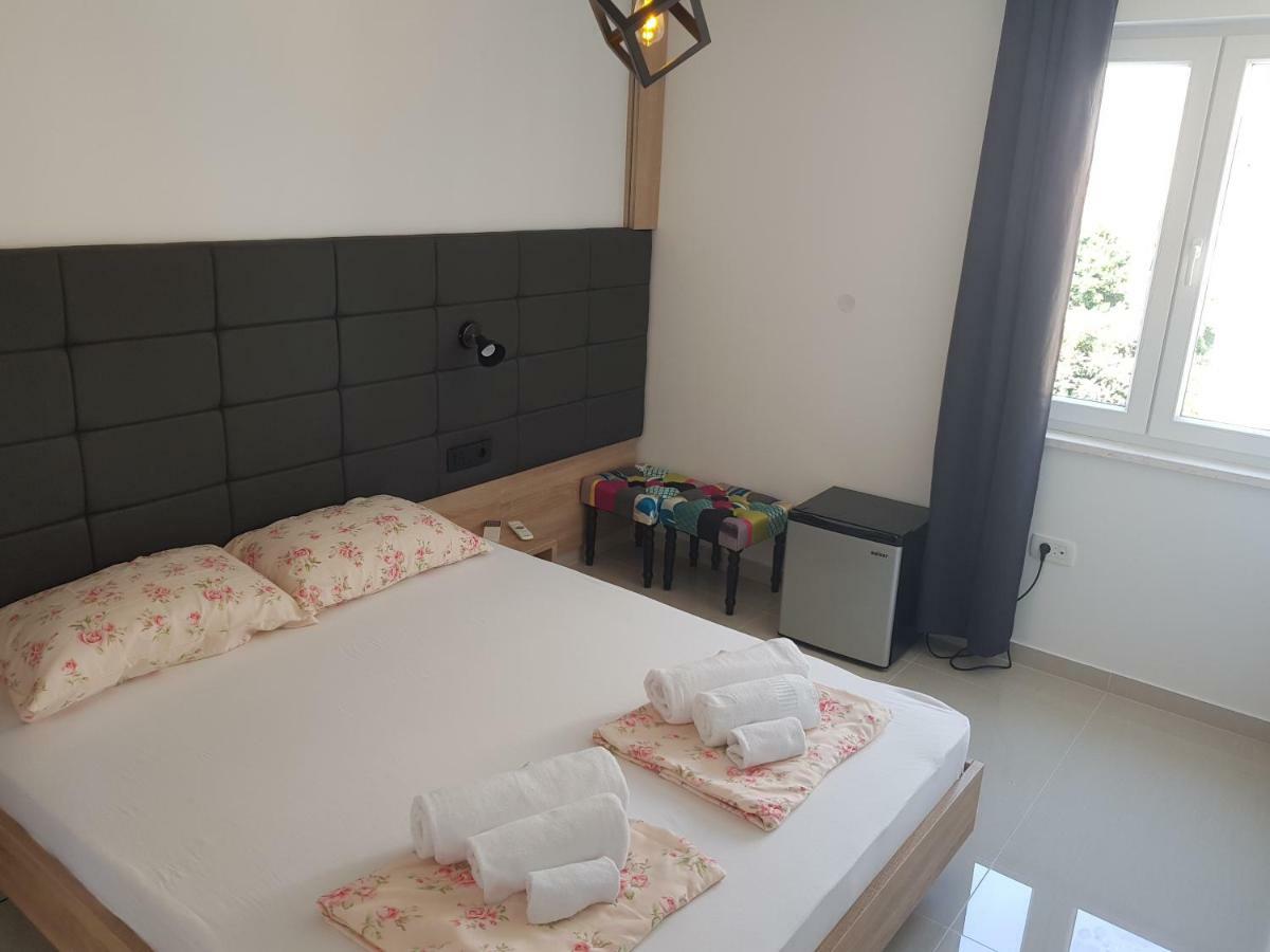 Elizabeta Deluxe Rooms Biograd Na Moru Eksteriør bilde